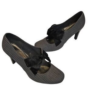 VINTAGE Ann Marrio Gray Strip Black Bow Slipon Heels sz 11